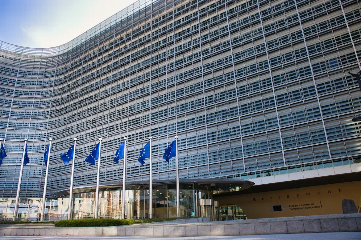 Komission tuore kilpailukykyraportti etsii ratkaisuja kymmeneen keskeiseen esteeseen Euroopan sisämarkkinoilla